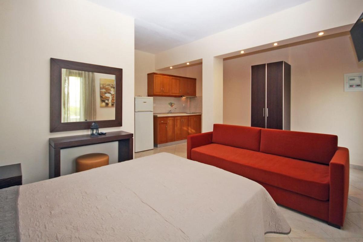 Stamos Apartments And Studios 보우르보우로우 객실 사진